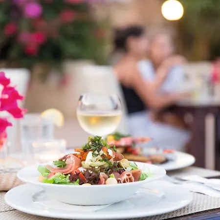 Sc Club Village מלון דירות 3*